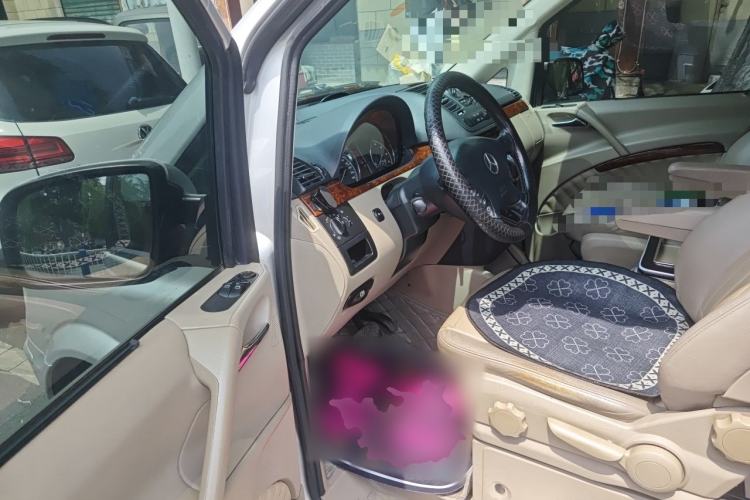 Used Mercedes-Benz Viano 2013 3.0L Comfort Edition Driver Seat