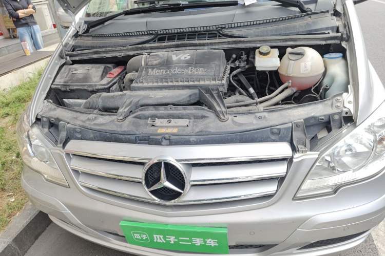 Used Mercedes-Benz Viano 2013 3.0L Comfort Edition Engine Bay