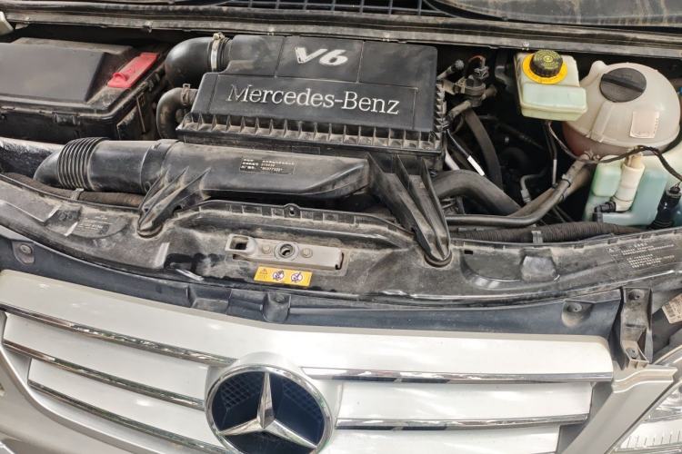 Used Mercedes-Benz Viano 2013 3.0L Navigator Edition Engine Bay