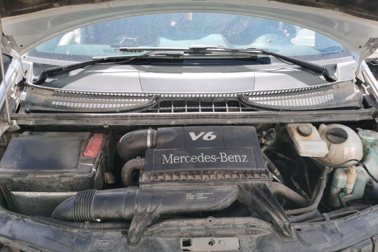 Used Mercedes-Benz Viano 2013 3.0L Navigator Edition Engine Bay
