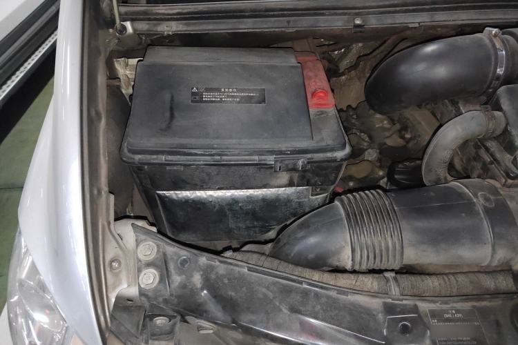 Used Mercedes-Benz Viano 2013 3.0L Navigator Edition Engine Bay Right