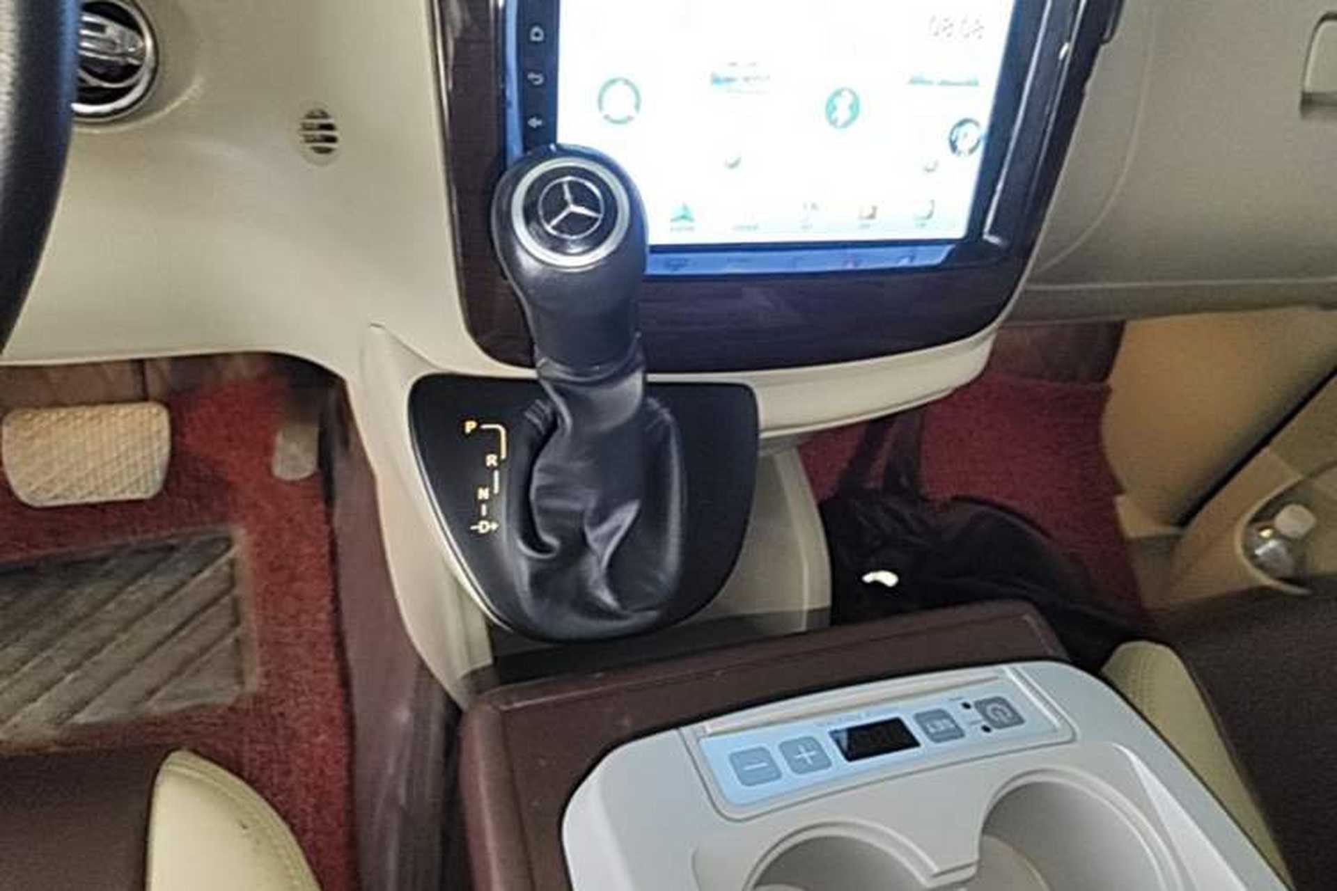 Used Mercedes-Benz Viano 2013 3.0L Comfort Edition Gear Lever