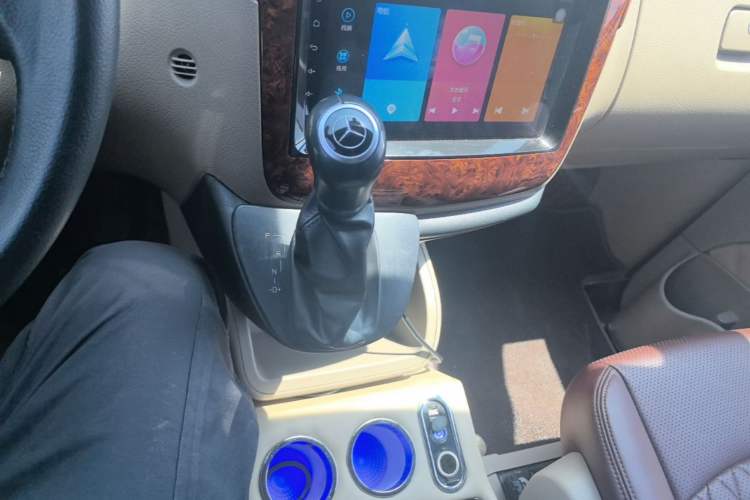 Used Mercedes-Benz Viano 2013 3.0L Comfort Edition Gear Lever