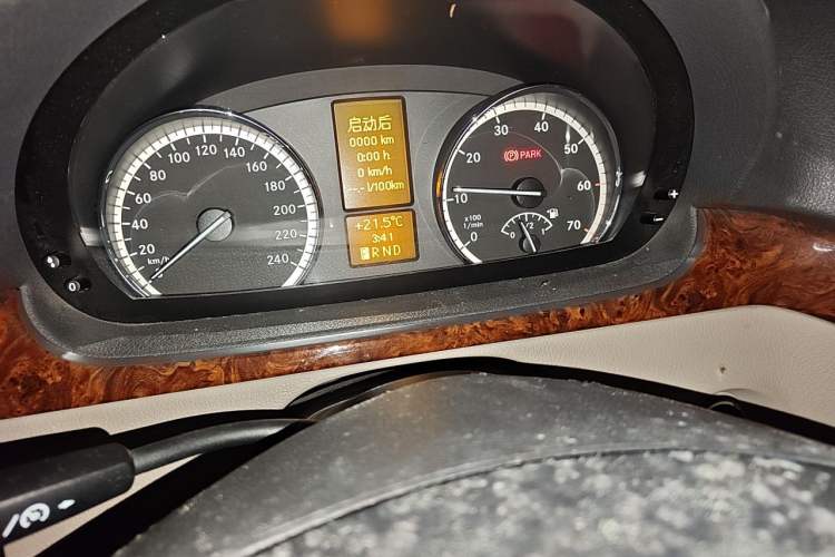 Used Mercedes-Benz Viano 2013 3.0L Navigator Edition Instrument Cluster