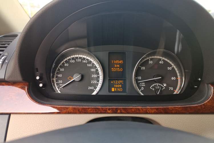Used Mercedes-Benz Viano 2013 3.0L Comfort Edition Instrument Cluster