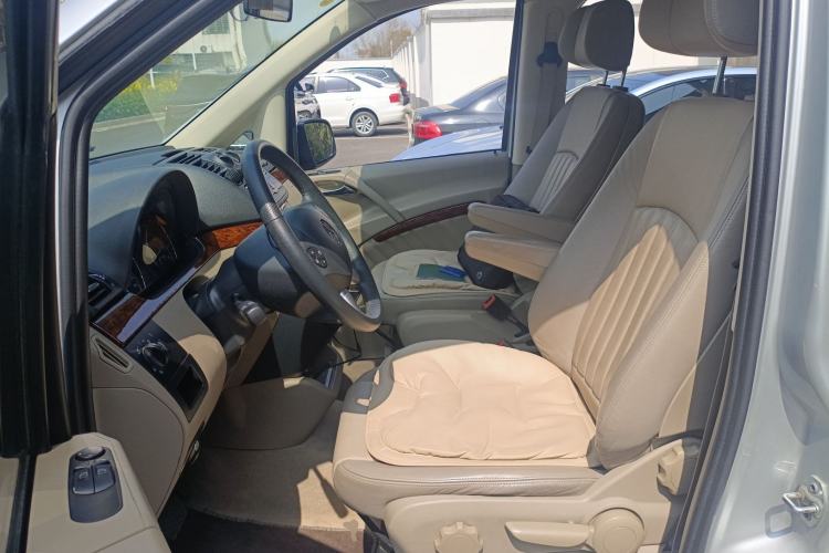 Used Mercedes-Benz Viano 2013 3.0L Comfort Edition Left Front Seat