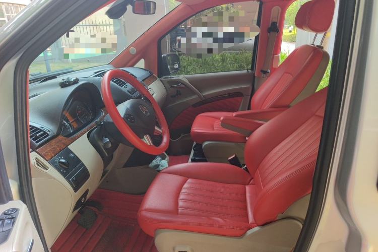Used Mercedes-Benz Viano 2013 3.0L Navigator Edition Left Front Seat