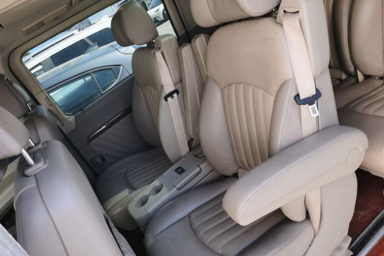 Used Mercedes-Benz Viano 2013 3.0L Navigator Edition Left Rear Seat