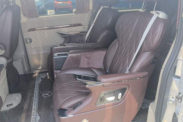 Used Mercedes-Benz Viano 2013 3.0L Comfort Edition Left Rear Seat