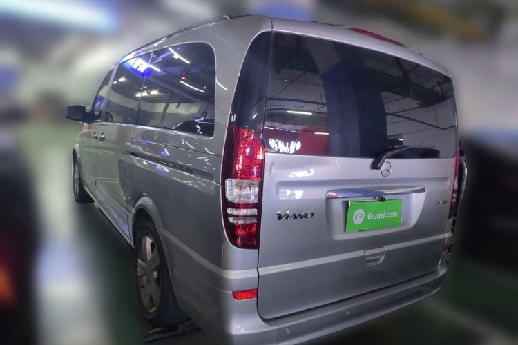 Used Mercedes-Benz Viano 2013 3.0L Hospitality Edition Rear Left 45 Deg