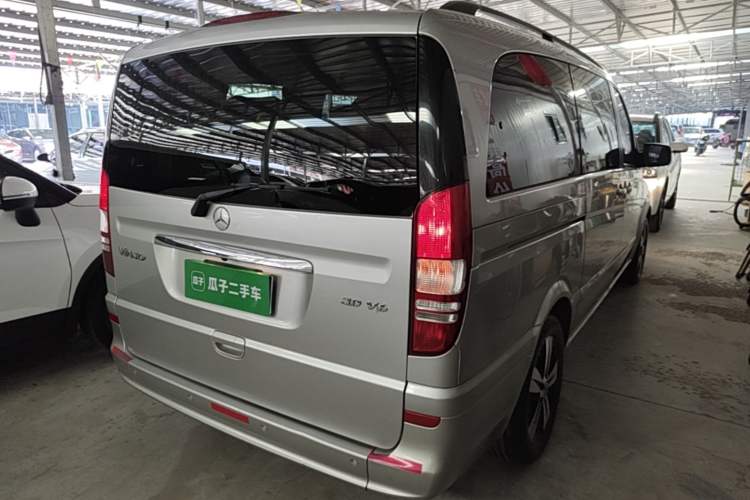 Used Mercedes-Benz Viano 2013 3.0L Comfort Edition Rear Right 45 Deg