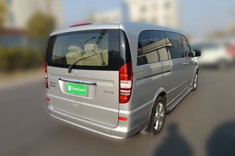 Used Mercedes-Benz Viano 2013 3.0L Comfort Edition Rear Right 45 Deg