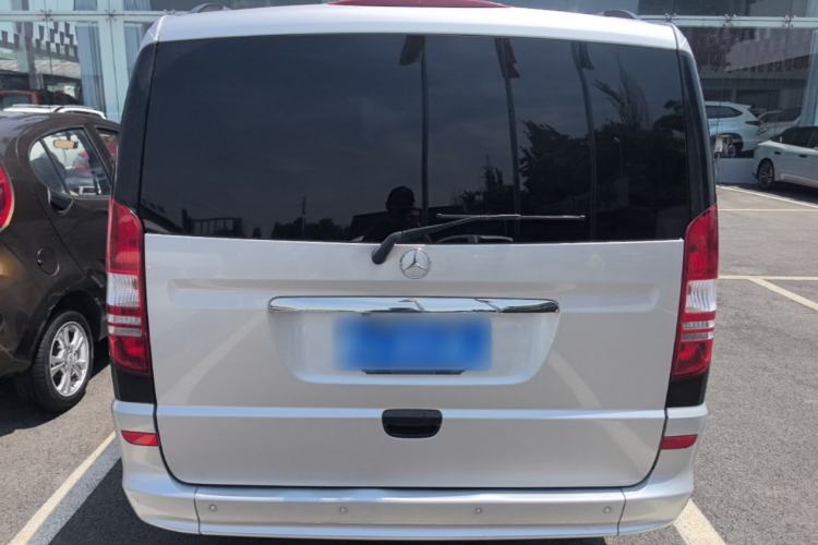 Used Mercedes-Benz Viano 2013 3.0L Comfort Edition Rear