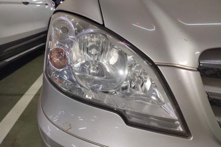 Used Mercedes-Benz Viano 2013 3.0L Navigator Edition Right Front Headlight