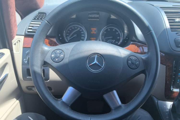 Used Mercedes-Benz Viano 2013 3.0L Comfort Edition Steering Wheel