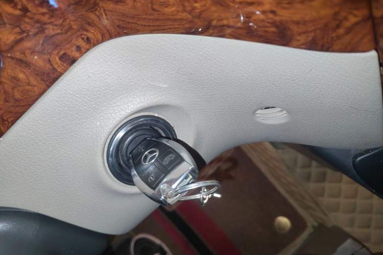 Used Mercedes-Benz Viano 2013 3.0L Hospitality Edition Vehicle Key