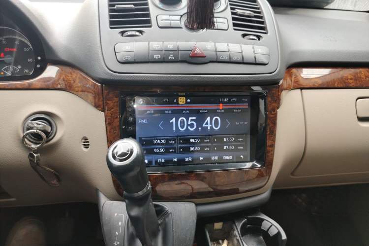 Used Mercedes-Benz Viano 2013 3.0L Comfort Edition Audio And AC Panel