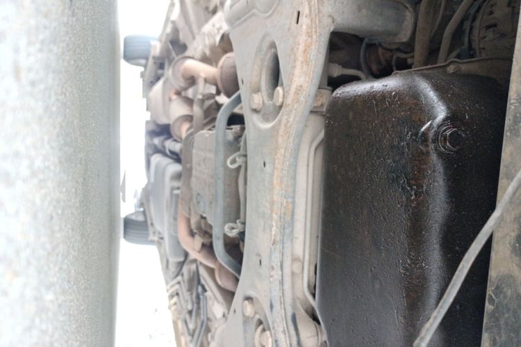 Used Mercedes-Benz Viano 2013 3.0L Comfort Edition Chassis Front