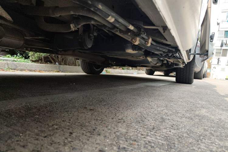 Used Mercedes-Benz Viano 2013 3.0L Comfort Edition Chassis Front Left
