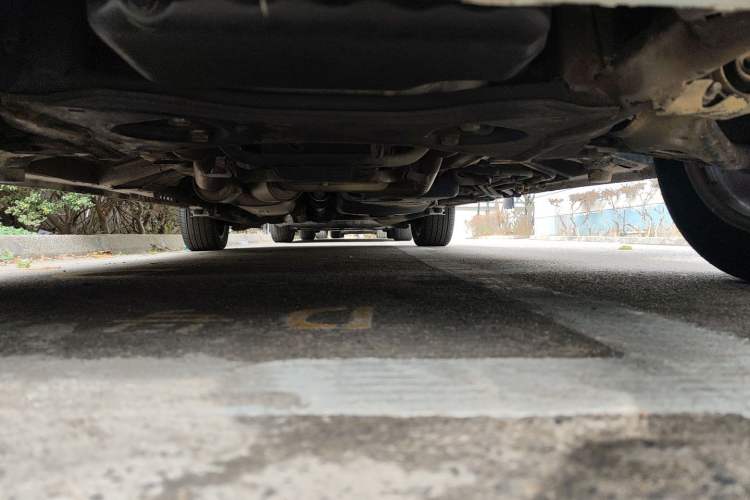 Used Mercedes-Benz Viano 2013 3.0L Comfort Edition Chassis Front
