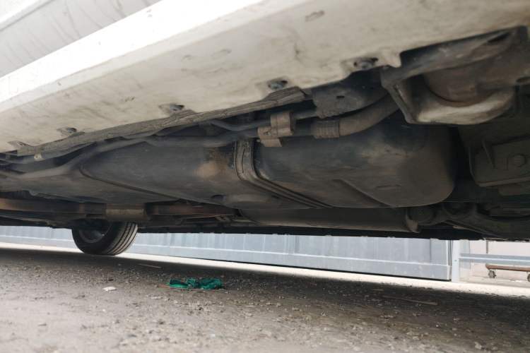 Used Mercedes-Benz Viano 2013 3.0L Comfort Edition Chassis Rear Left