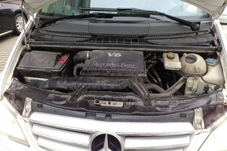 Used Mercedes-Benz Viano 2013 3.0L Navigator Edition Engine Bay