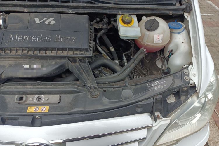 Used Mercedes-Benz Viano 2013 3.0L Comfort Edition Engine Bay Left