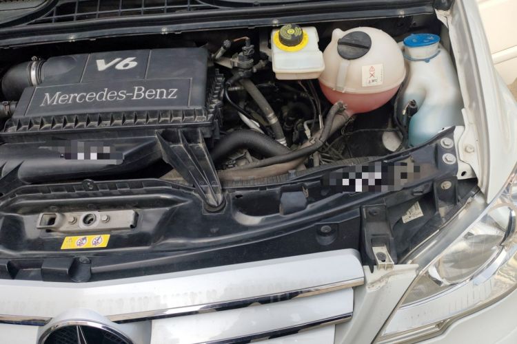 Used Mercedes-Benz Viano 2013 3.0L Comfort Edition Engine Bay Left
