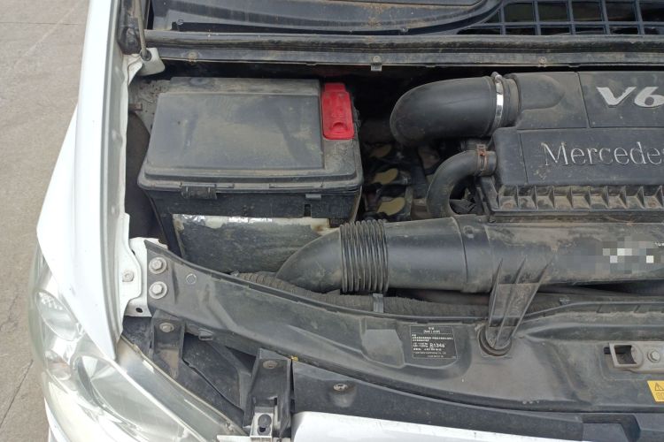 Used Mercedes-Benz Viano 2013 3.0L Comfort Edition Engine Bay Right