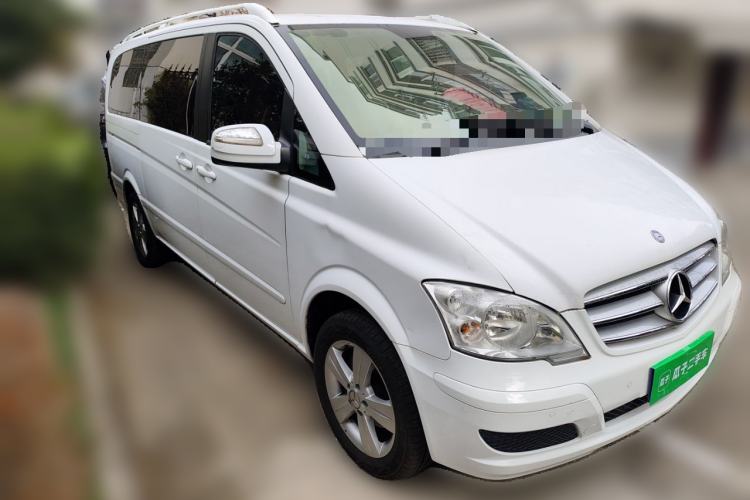 Used Mercedes-Benz Viano 2013 3.0L Comfort Edition Front Right 45 Deg