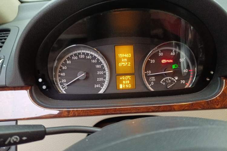 Used Mercedes-Benz Viano 2013 3.0L Navigator Edition Instrument Cluster