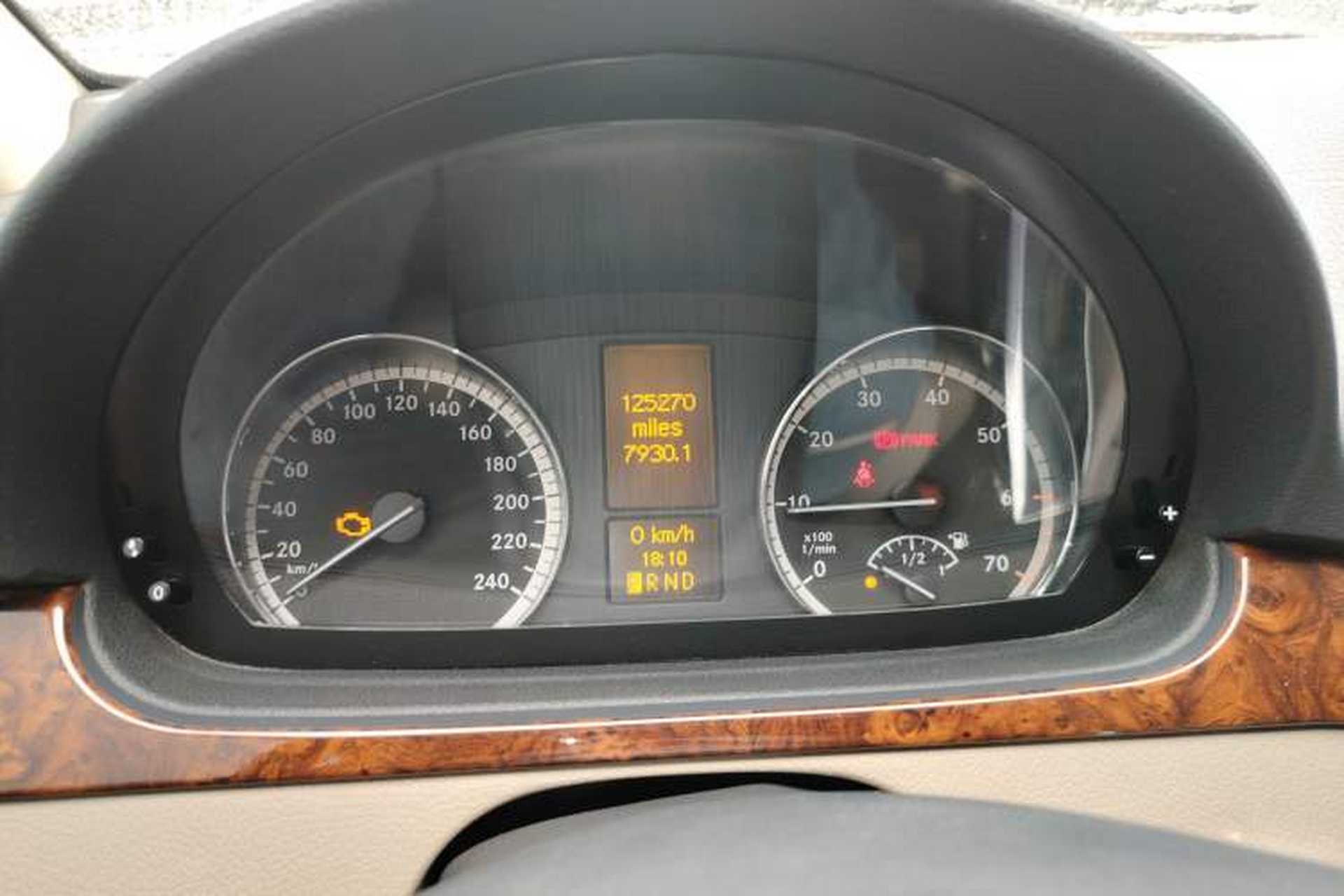 Used Mercedes-Benz Viano 2013 3.0L Comfort Edition Instrument Cluster