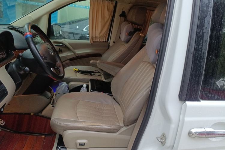Used Mercedes-Benz Viano 2013 3.0L Navigator Edition Left Front Seat