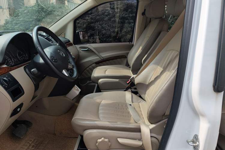 Used Mercedes-Benz Viano 2013 3.0L Comfort Edition Left Front Seat