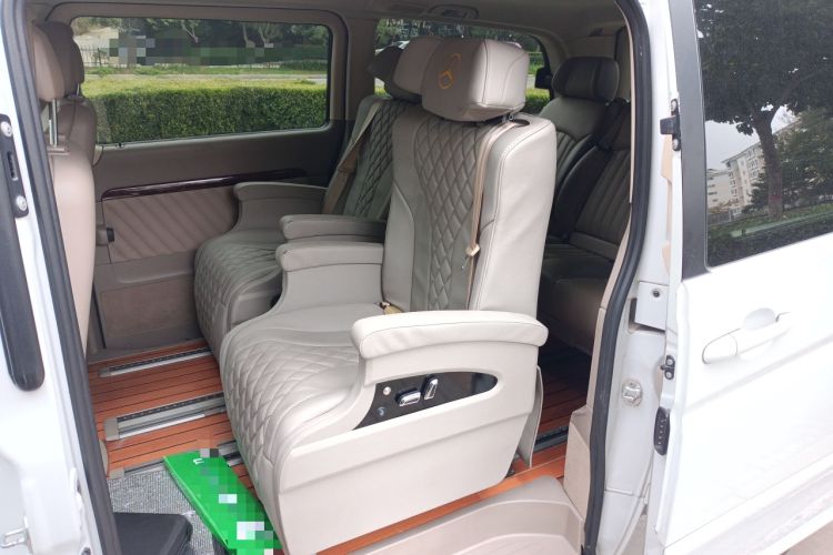 Used Mercedes-Benz Viano 2013 3.0L Comfort Edition Left Rear Seat