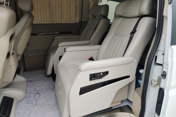 Used Mercedes-Benz Viano 2013 3.0L Comfort Edition Left Rear Seat