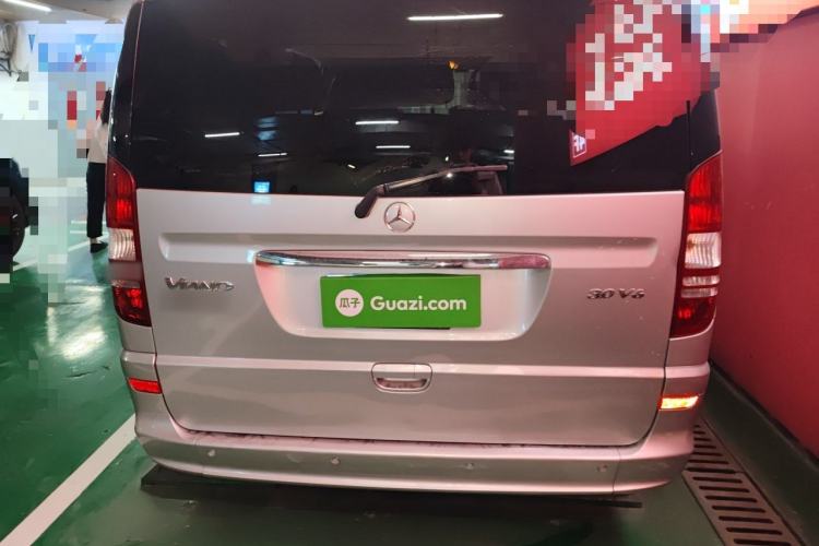 Used Mercedes-Benz Viano 2013 3.0L Hospitality Edition Rear