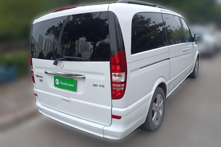Used Mercedes-Benz Viano 2013 3.0L Comfort Edition Rear Right 45 Deg