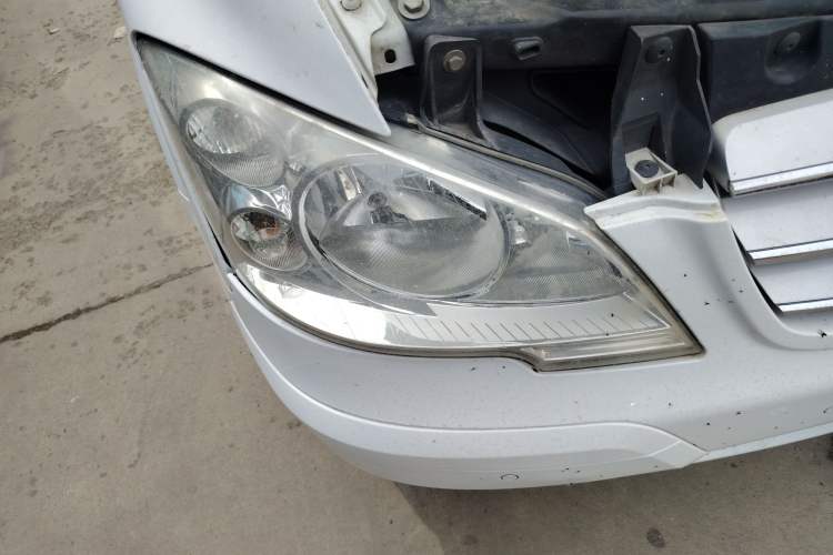 Used Mercedes-Benz Viano 2013 3.0L Comfort Edition Right Front Headlight