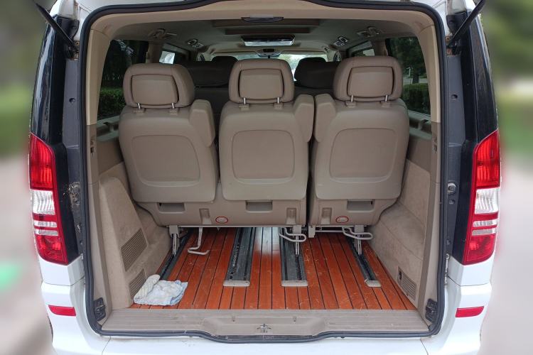 Used Mercedes-Benz Viano 2013 3.0L Comfort Edition Trunk