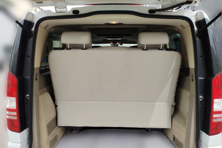 Used Mercedes-Benz Viano 2013 3.0L Comfort Edition Trunk