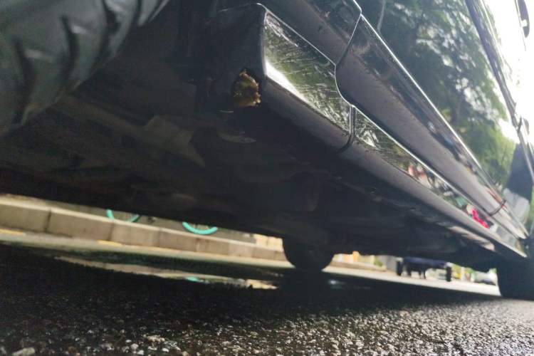 Used Mercedes-Benz Viano 2014 3.5L Premier Edition Chassis Front Left