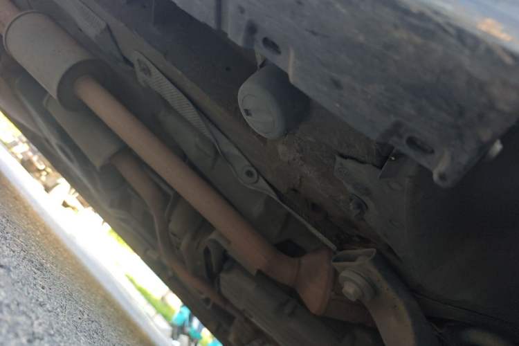 Used Mercedes-Benz Viano 2014 3.5L Premier Edition Chassis Front Right