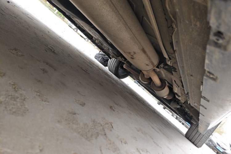 Used Mercedes-Benz Viano 2014 3.5L Premier Edition Chassis Rear Right