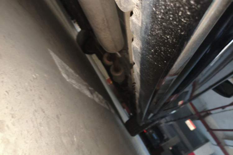 Used Mercedes-Benz Viano 2014 3.5L Premier Edition Chassis Rear Right