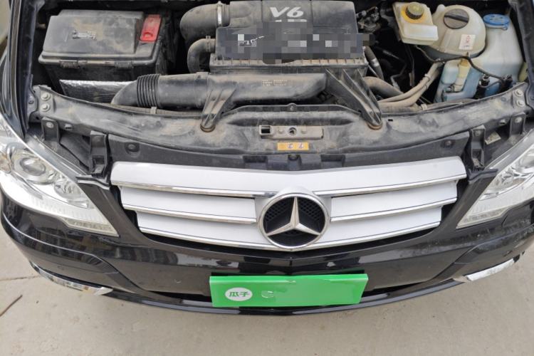 Used Mercedes-Benz Viano 2014 3.5L Premier Edition Engine Bay