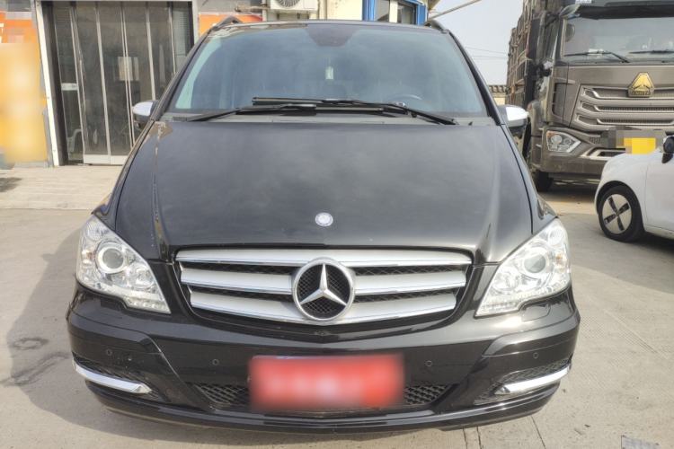 Used Mercedes-Benz Viano 2014 3.5L Premier Edition Exterior 1