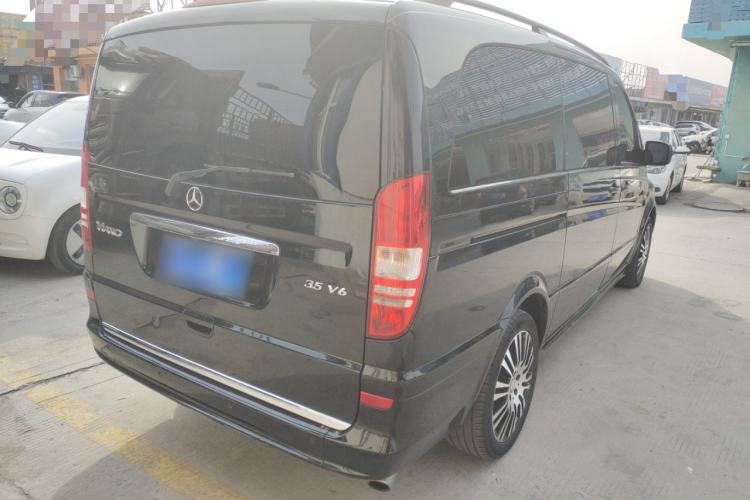 Used Mercedes-Benz Viano 2014 3.5L Premier Edition Exterior 5