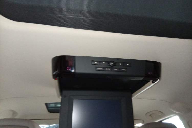 Used Mercedes-Benz Viano 2014 3.5L Premier Edition Headliner