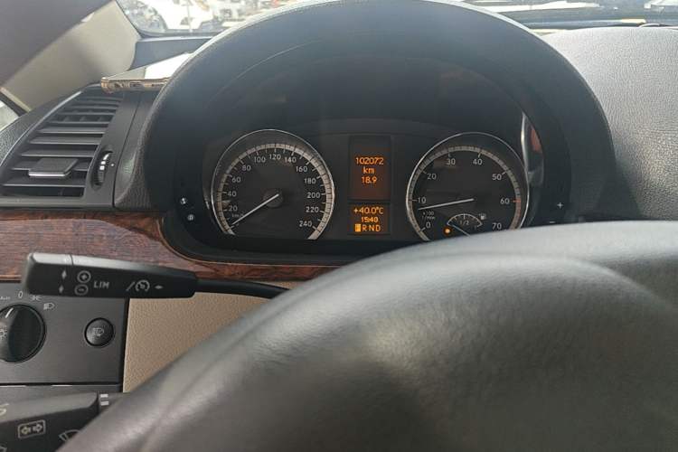 Used Mercedes-Benz Viano 2014 3.5L Premier Edition Instrument Cluster